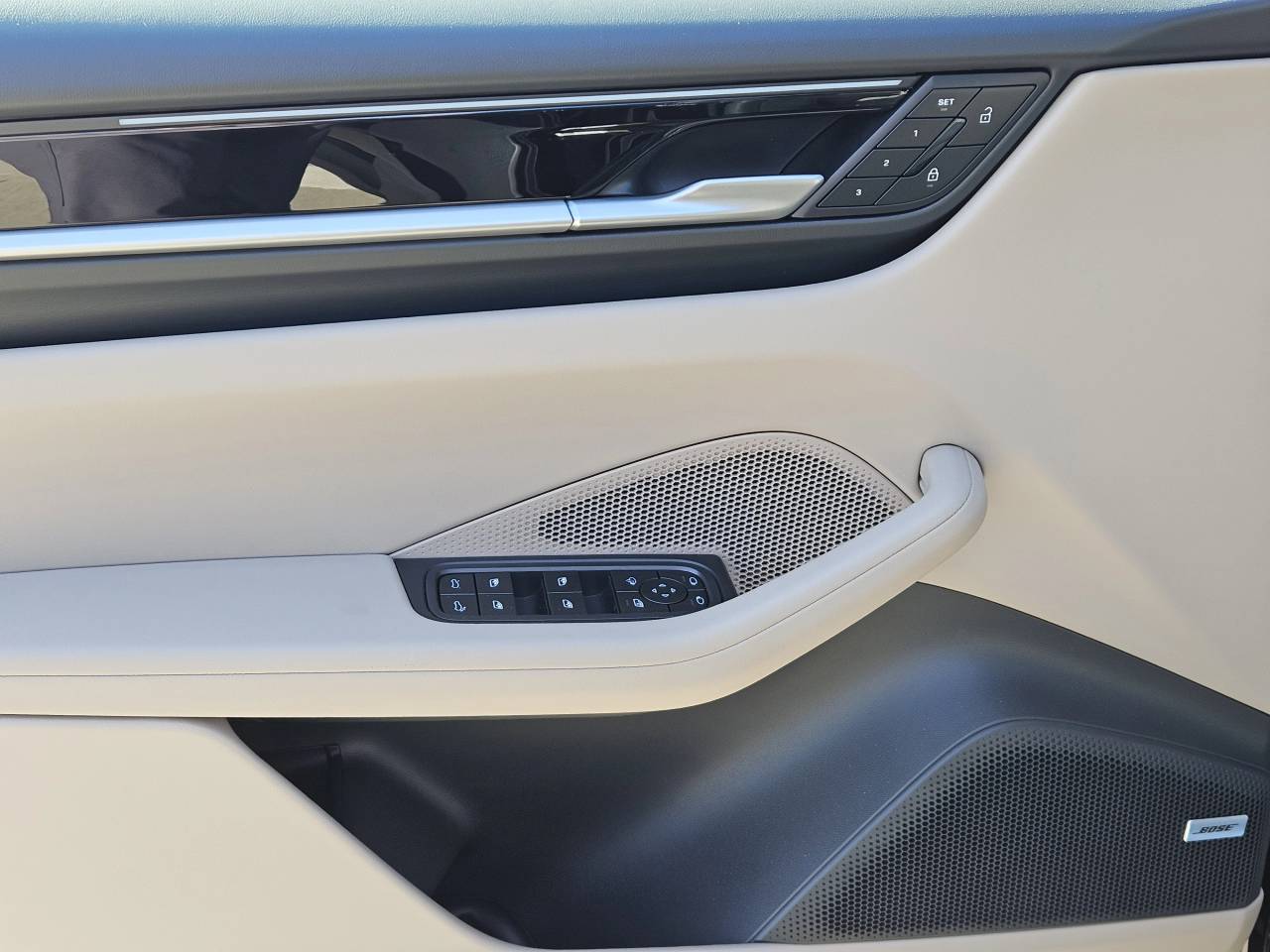 2025 Porsche Macan Electric Macan Electric