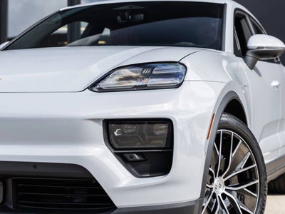 2026 Porsche Macan Electric