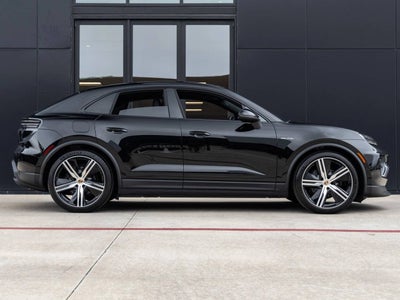 2025 Porsche Macan Electric Macan Electric