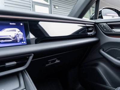 2025 Porsche Macan Electric Macan Electric