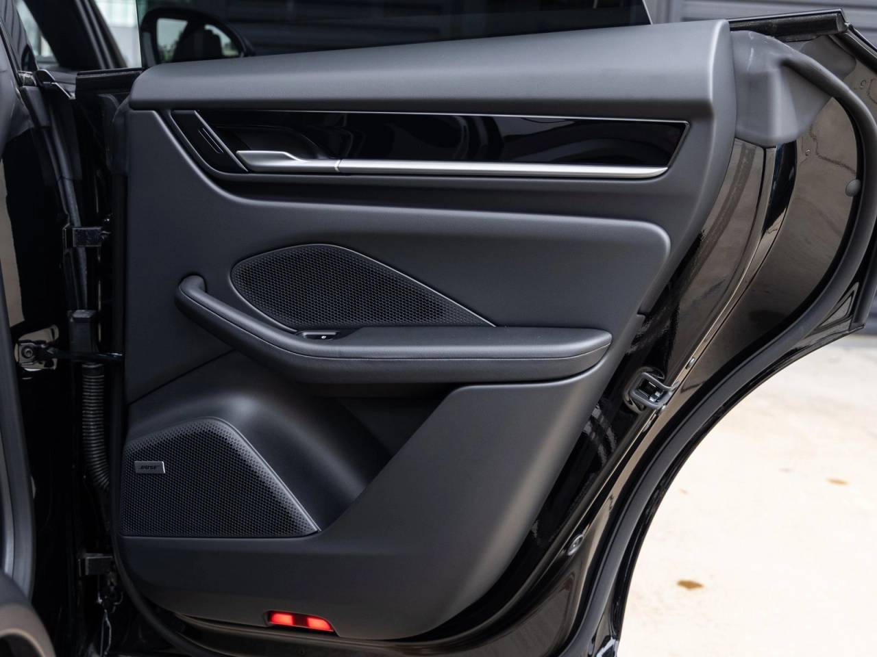 2025 Porsche Macan Electric Macan Electric