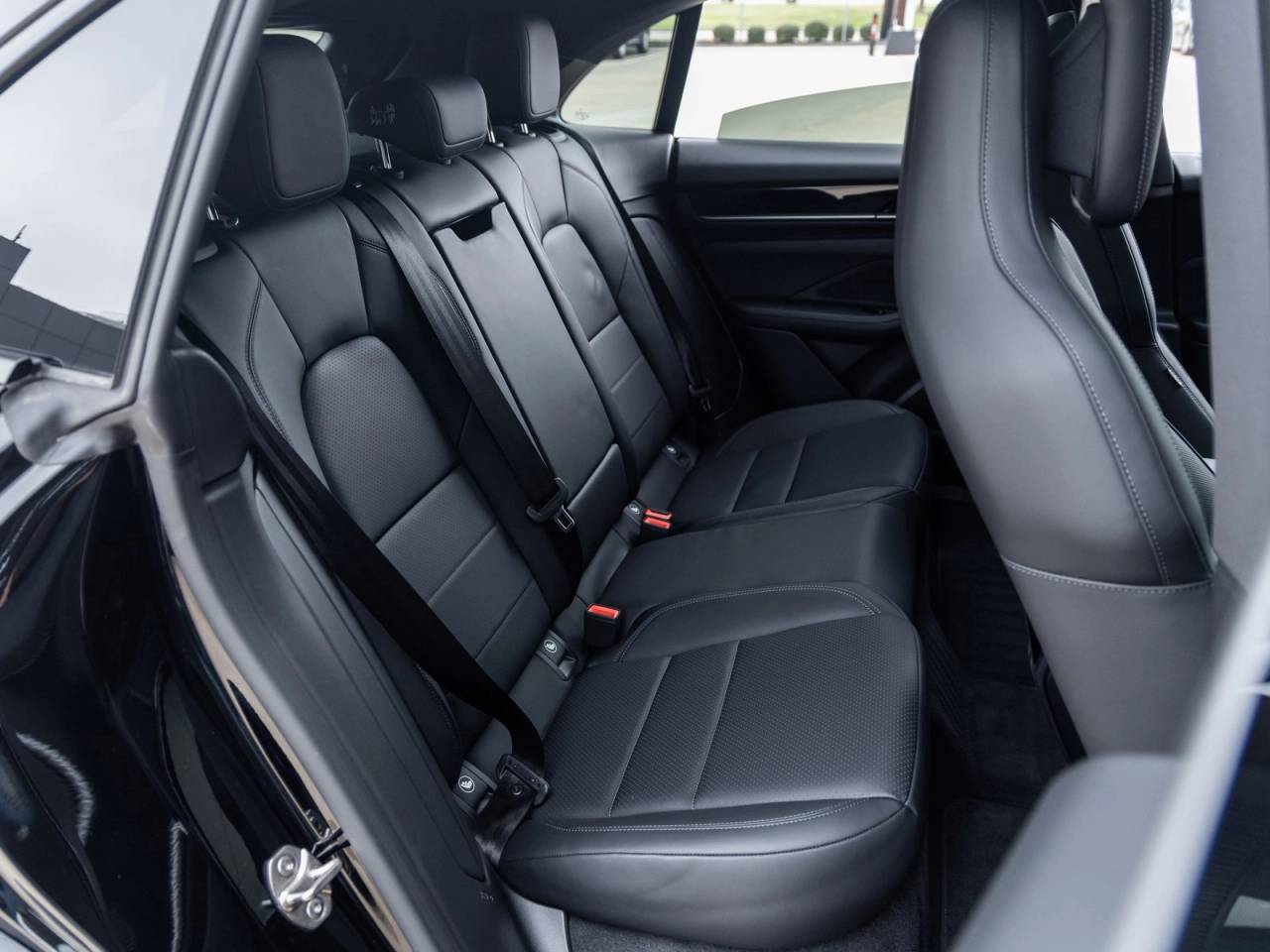 2025 Porsche Macan Electric Macan Electric