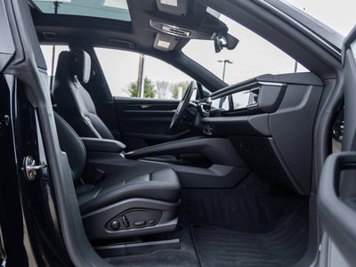 2025 Porsche Macan Electric Macan Electric