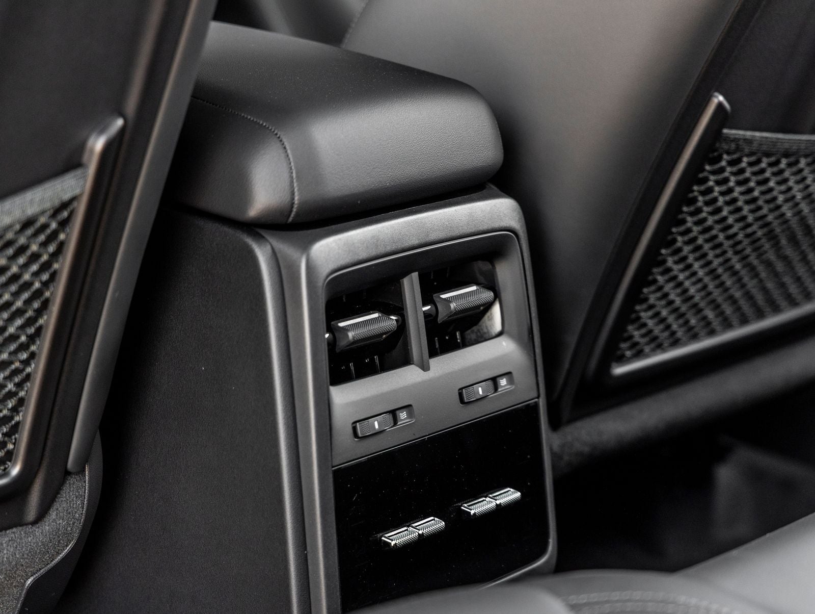 2025 Porsche Macan Electric Macan Electric