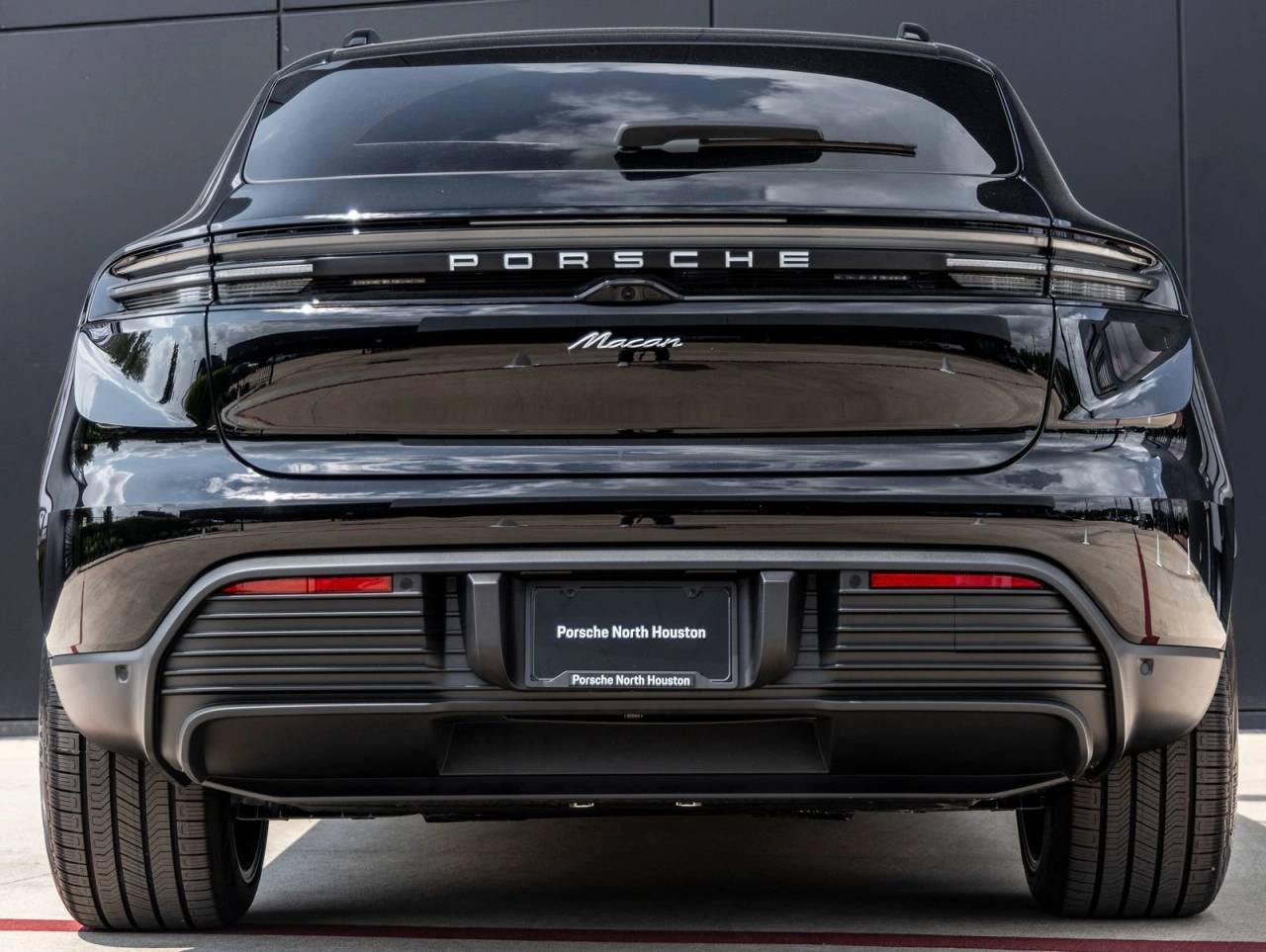 2025 Porsche Macan Electric Macan Electric
