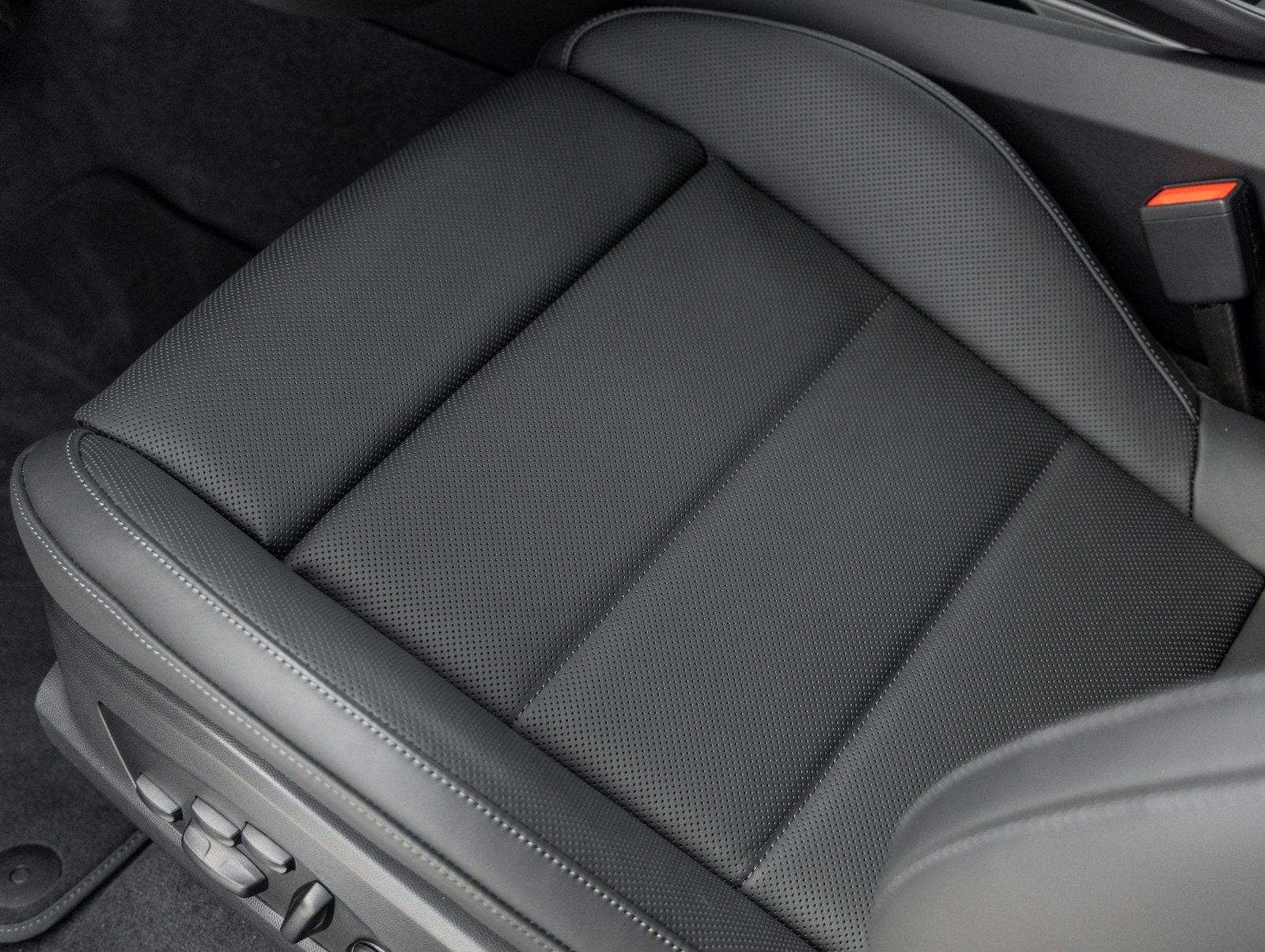 2025 Porsche Macan Electric Macan Electric