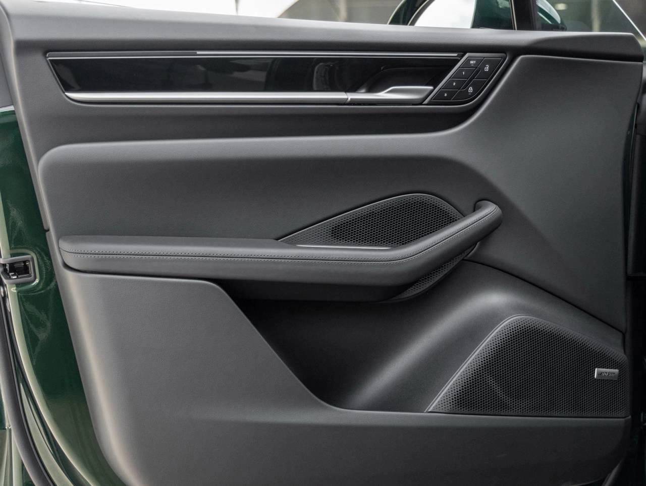 2025 Porsche Macan Electric Macan Electric