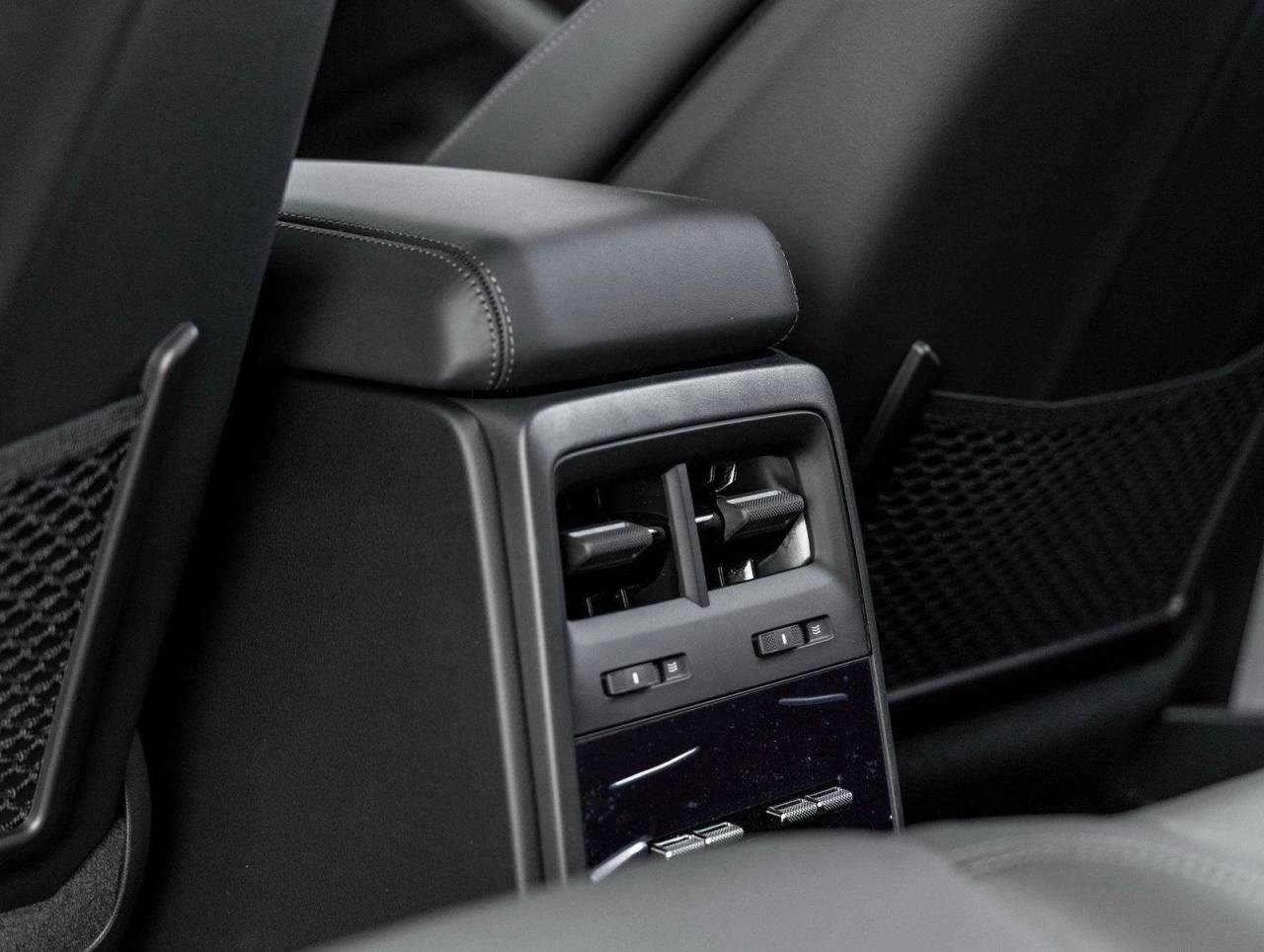 2025 Porsche Macan Electric Macan Electric