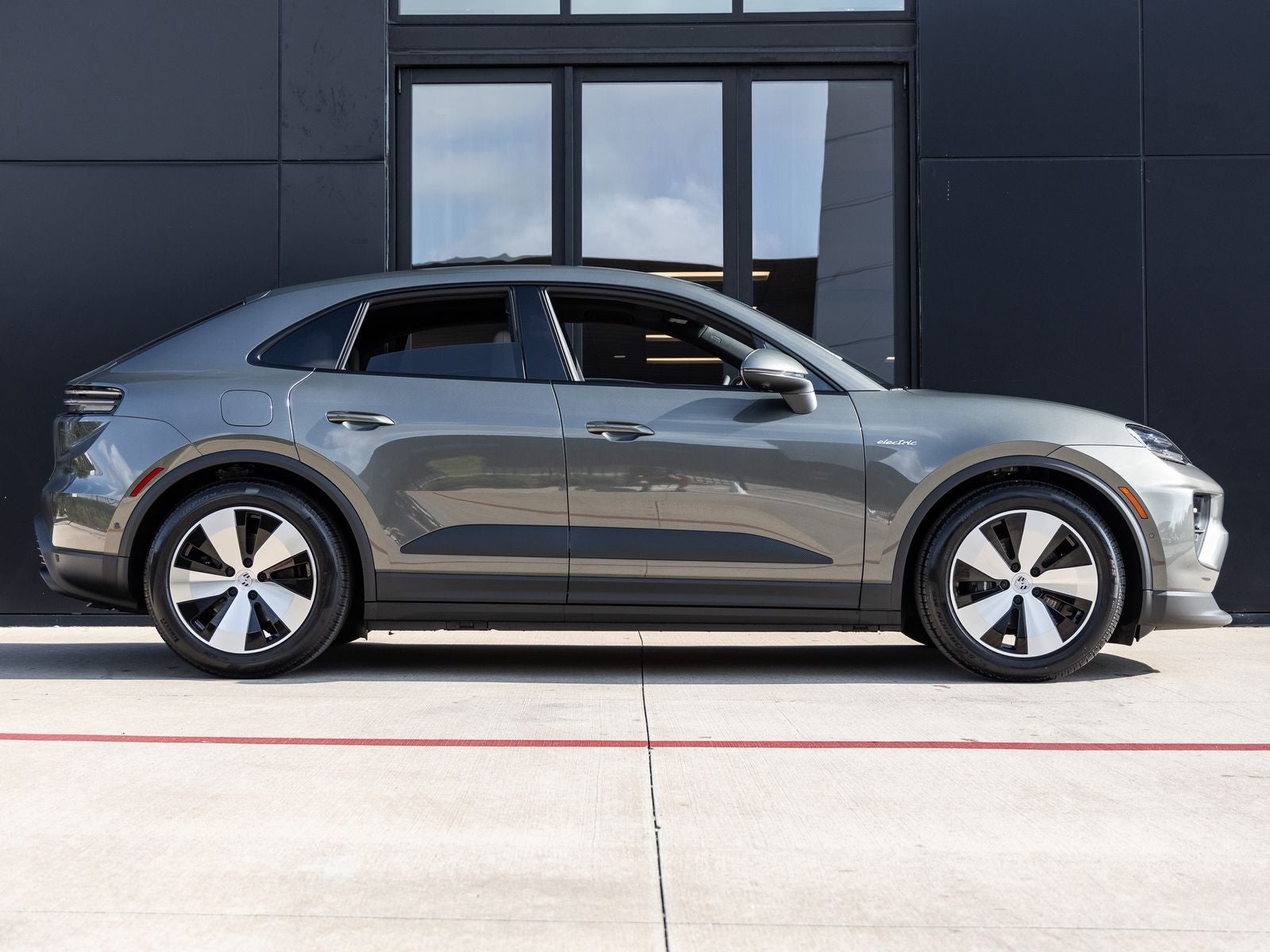2025 Porsche Macan Electric Macan Electric
