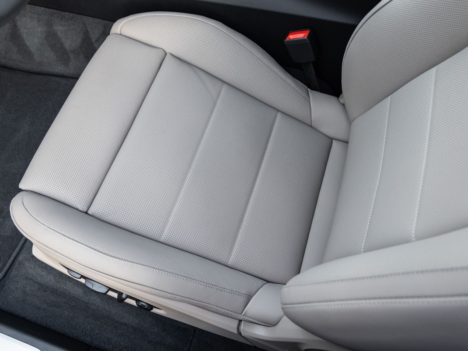 2025 Porsche Macan Electric Macan Electric