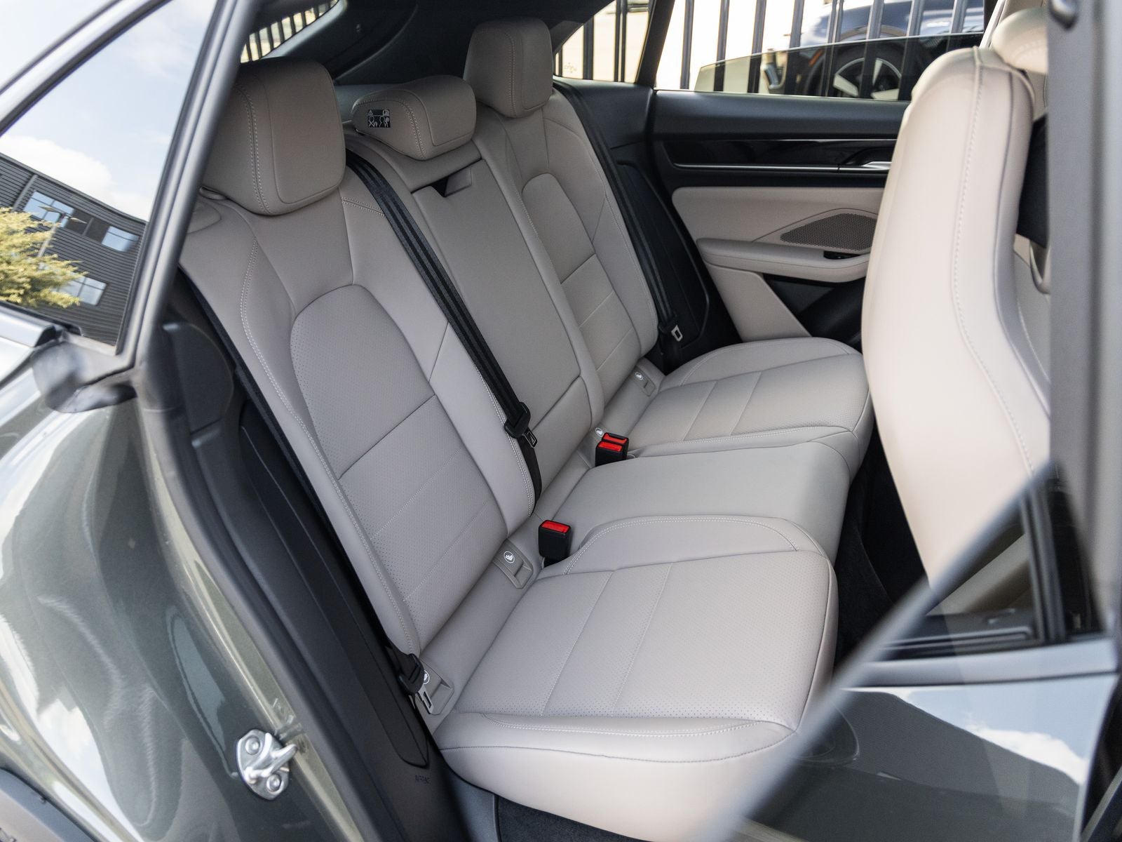 2025 Porsche Macan Electric Macan Electric