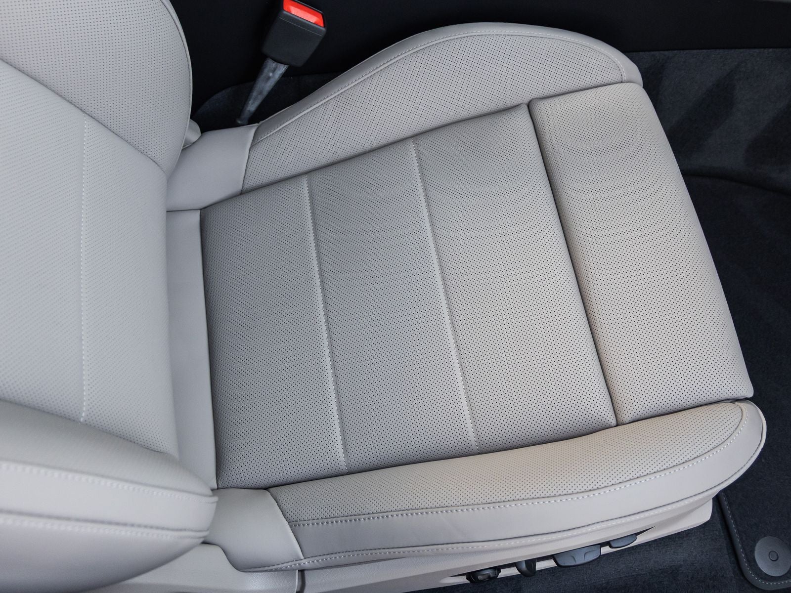 2025 Porsche Macan Electric Macan Electric