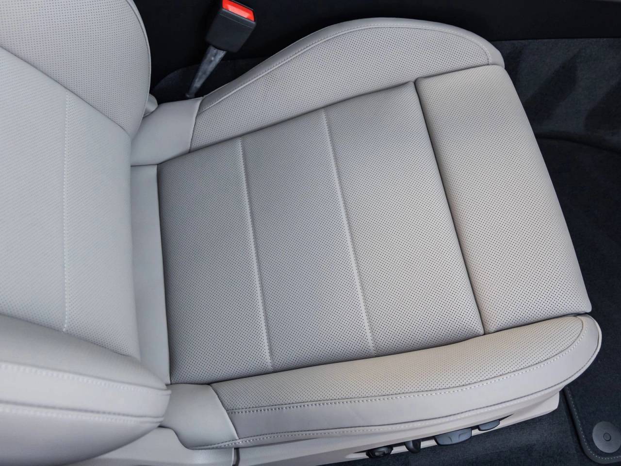 2025 Porsche Macan Electric Macan Electric