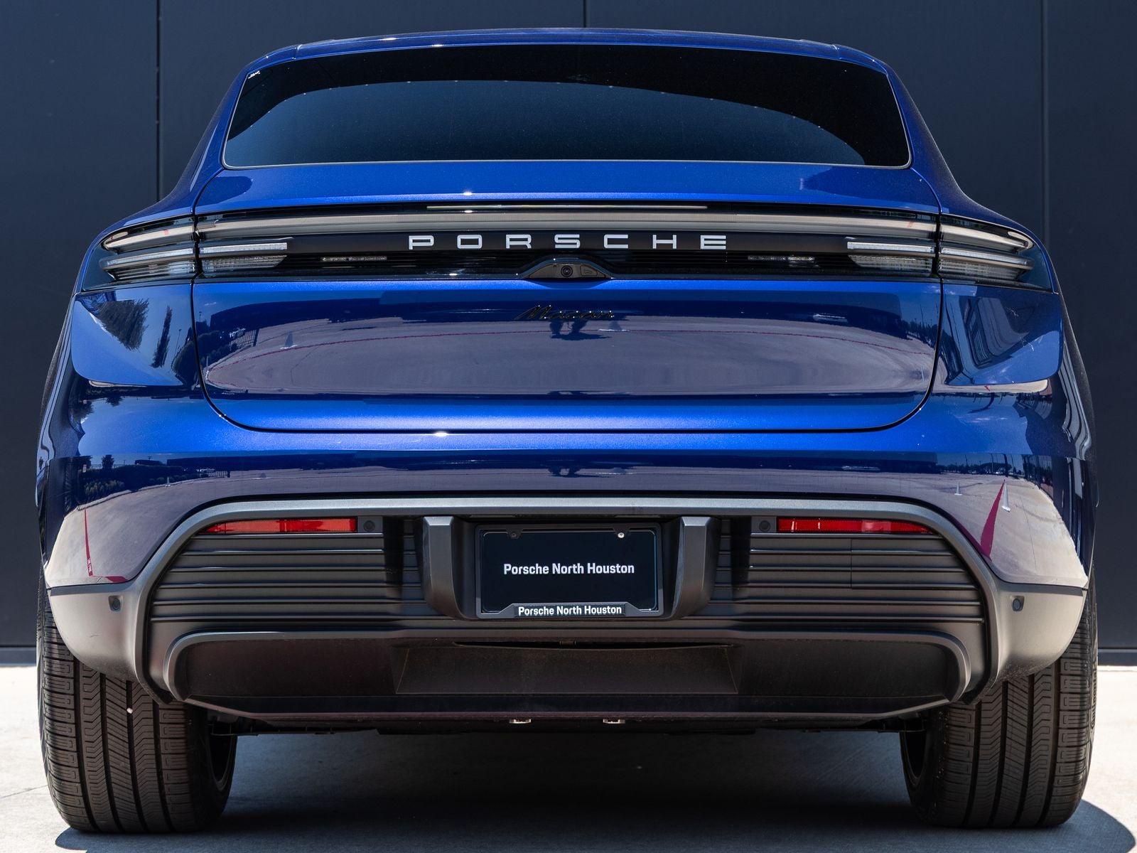 2025 Porsche Macan Electric