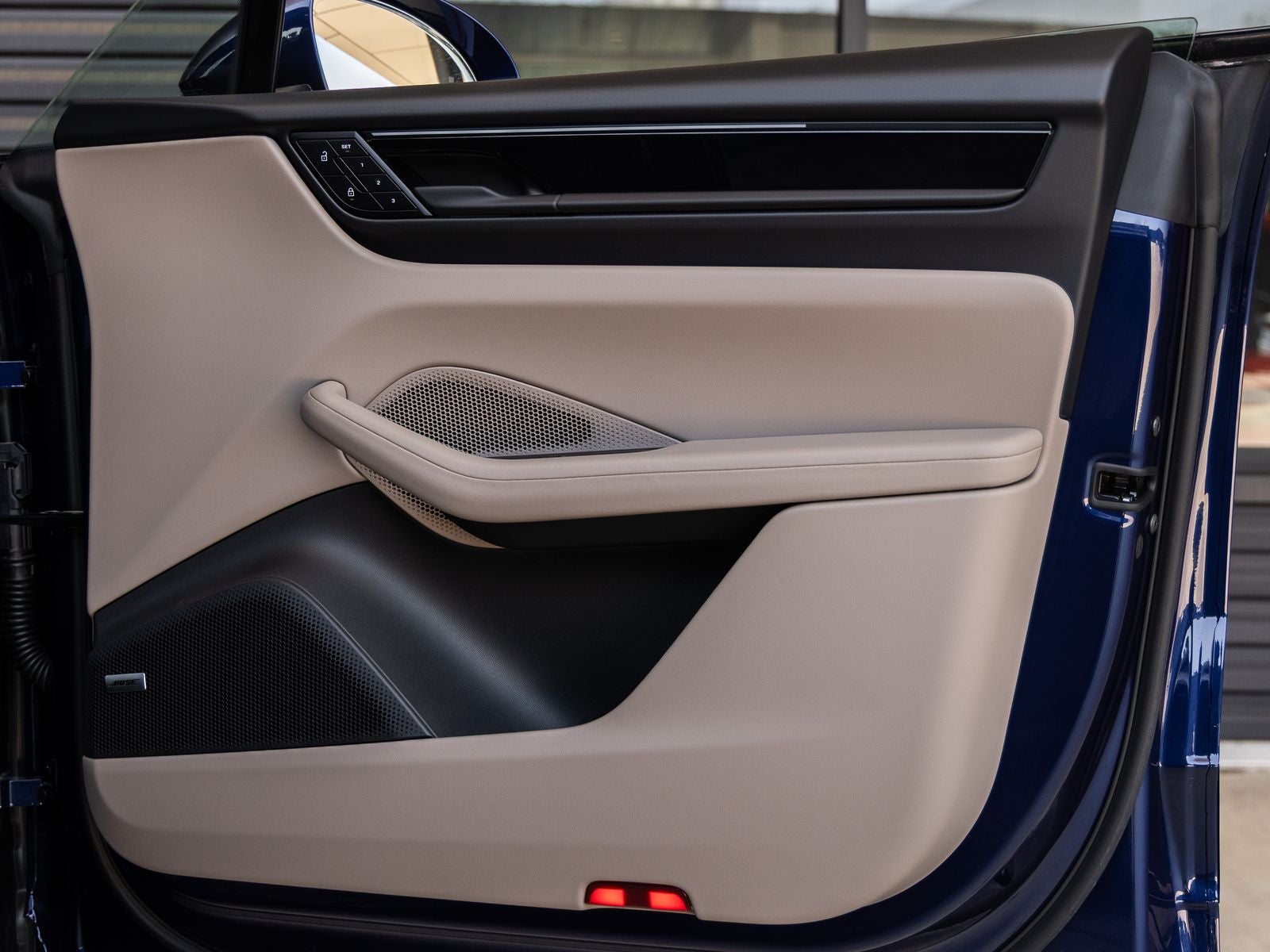 2025 Porsche Macan Electric