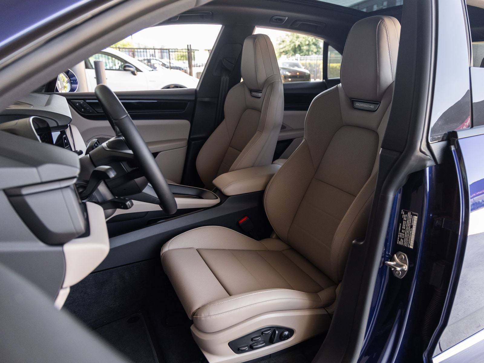 2025 Porsche Macan Electric