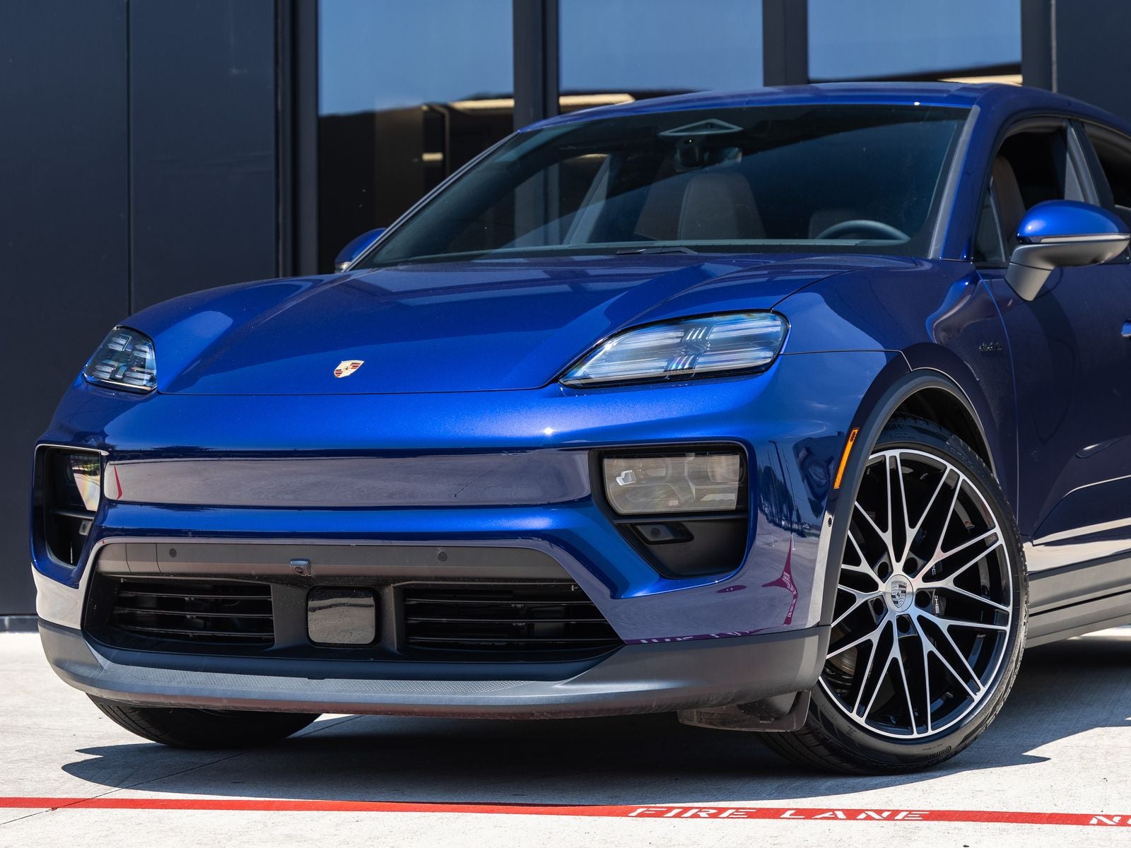 2025 Porsche Macan Electric