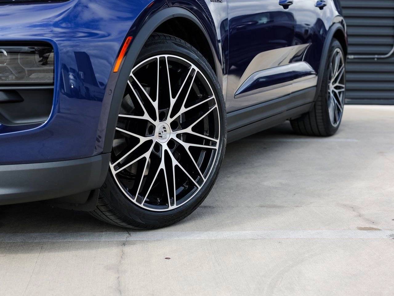 2025 Porsche Macan Electric