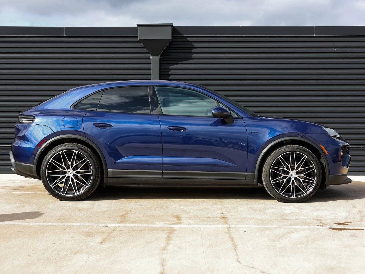 2025 Porsche Macan Electric