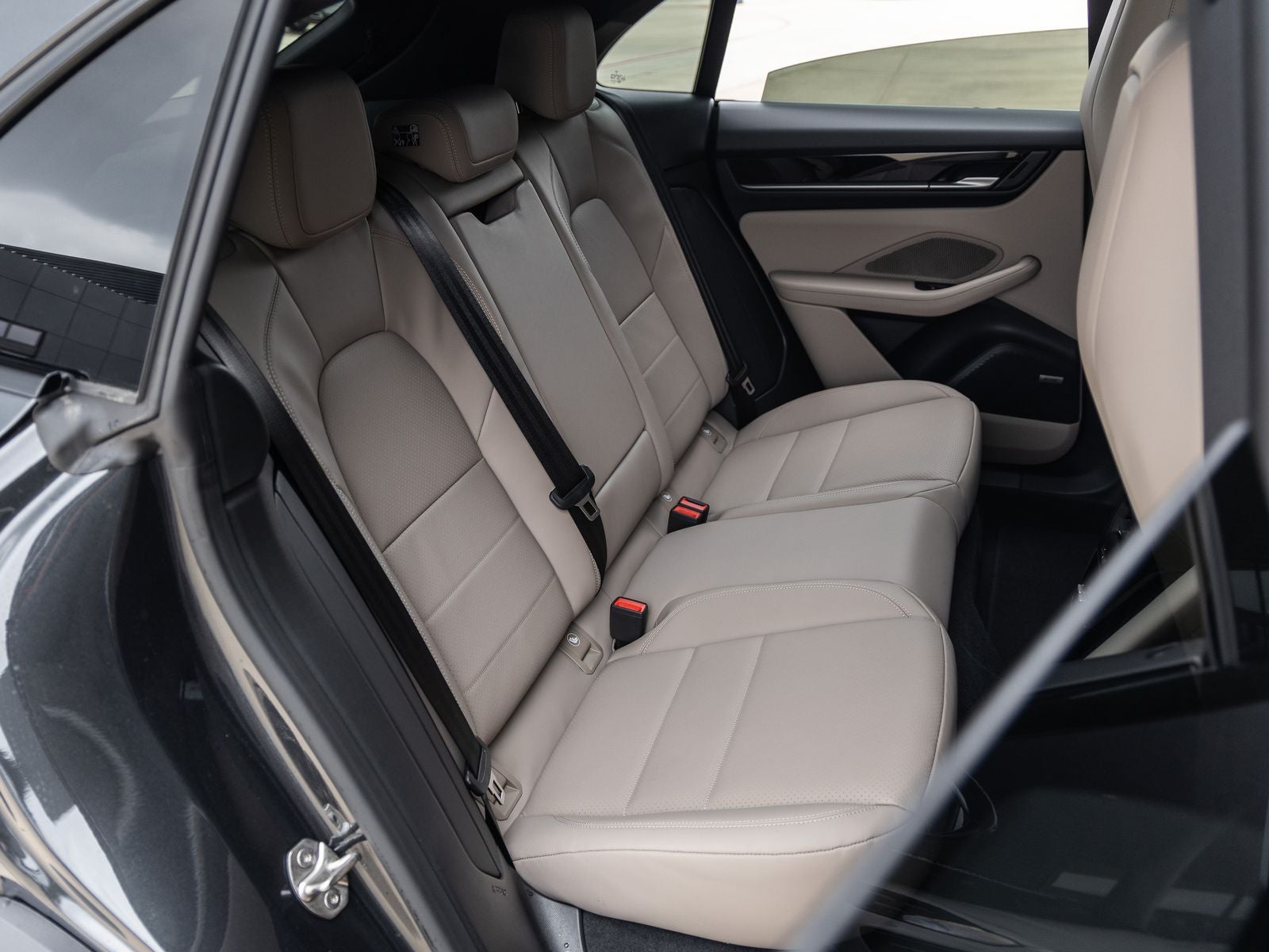 2026 Porsche Macan Electric