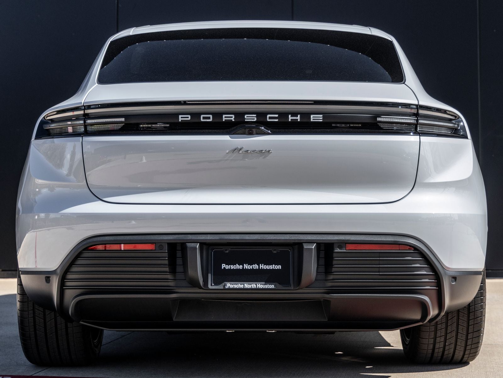 2026 Porsche Macan Macan Electric