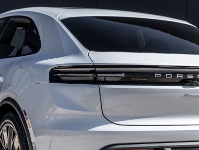 2026 Porsche Macan Macan Electric