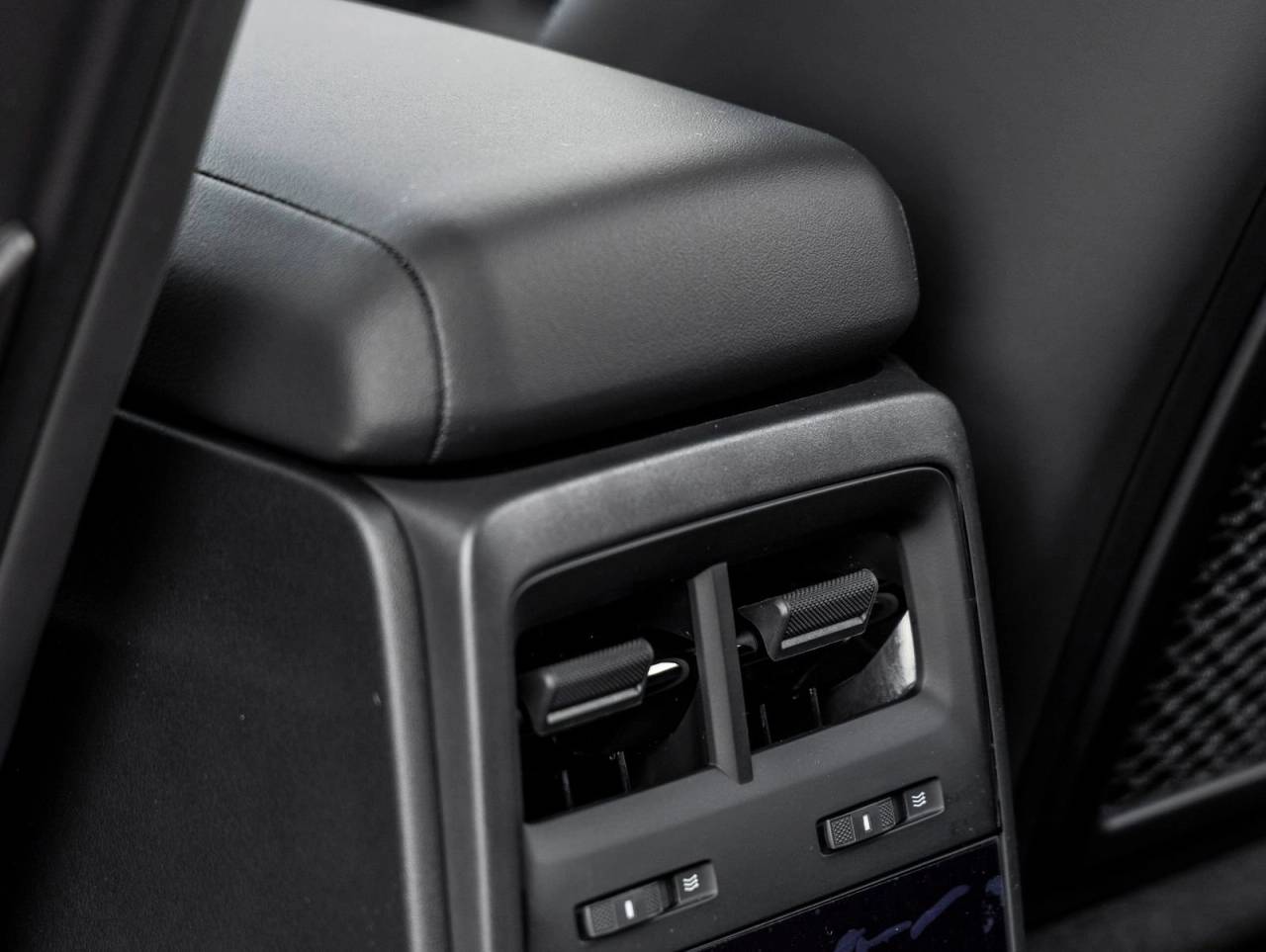 2025 Porsche Macan Electric Macan Electric