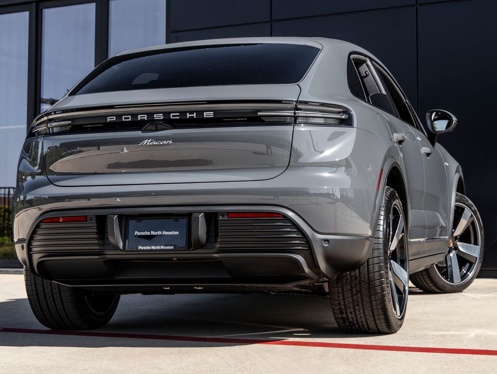 2026 Porsche Macan Macan Electric