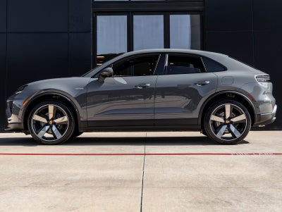 2026 Porsche Macan Macan Electric