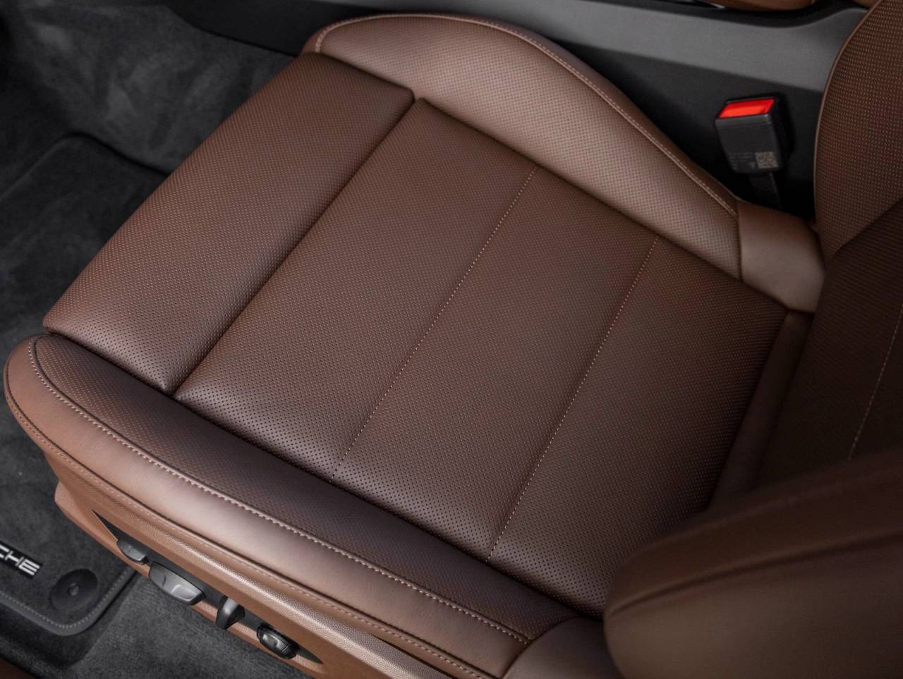 2026 Porsche Macan Macan Electric