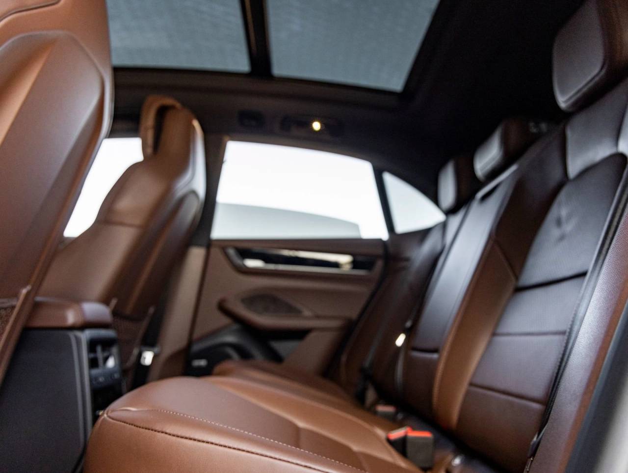 2026 Porsche Macan Macan Electric