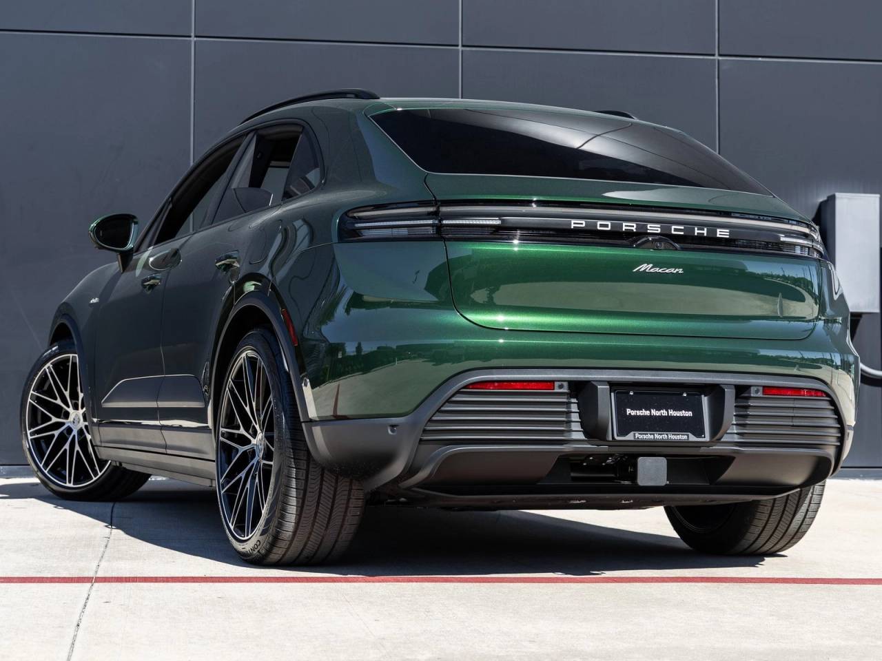 2025 Porsche Macan Electric Macan Electric