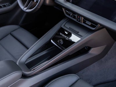 2025 Porsche Macan Electric Macan Electric