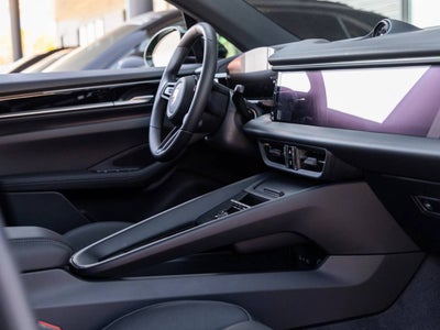 2025 Porsche Macan Electric Macan Electric