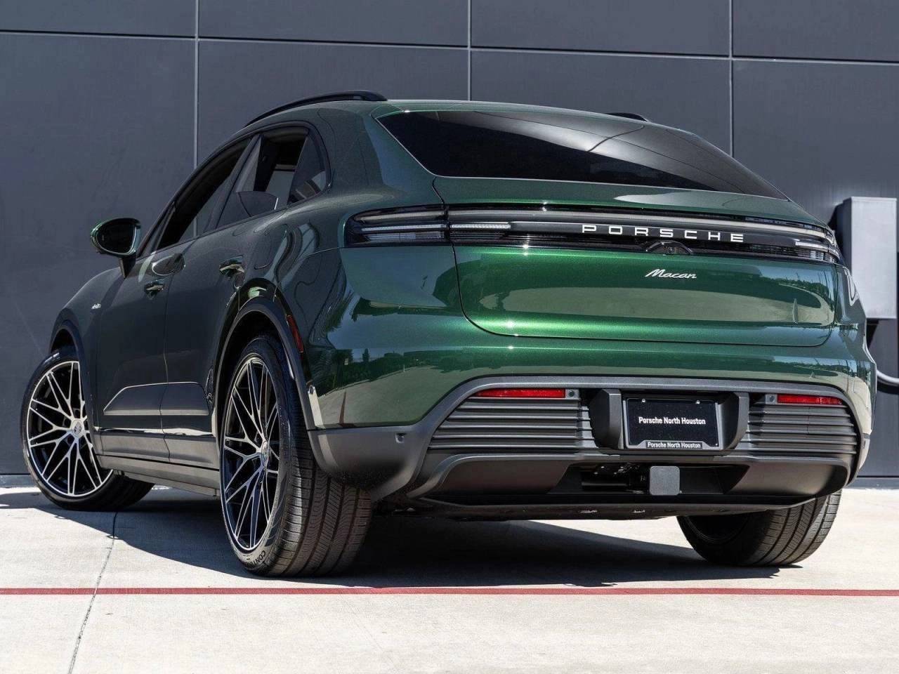 2025 Porsche Macan Electric Macan Electric
