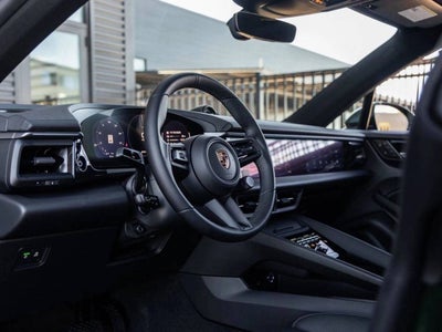 2025 Porsche Macan Electric Macan Electric