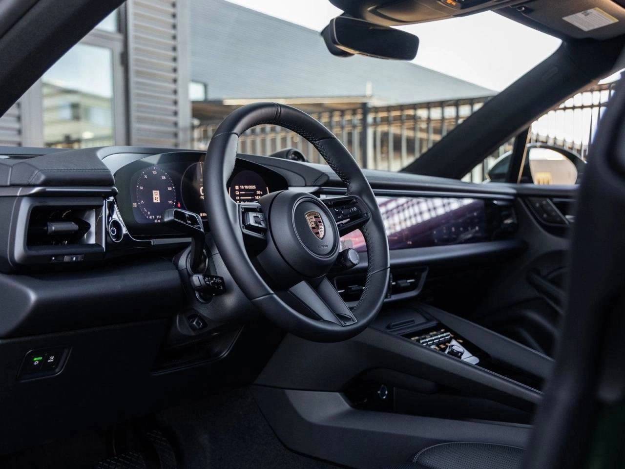 2025 Porsche Macan Electric Macan Electric