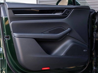 2025 Porsche Macan Electric Macan Electric