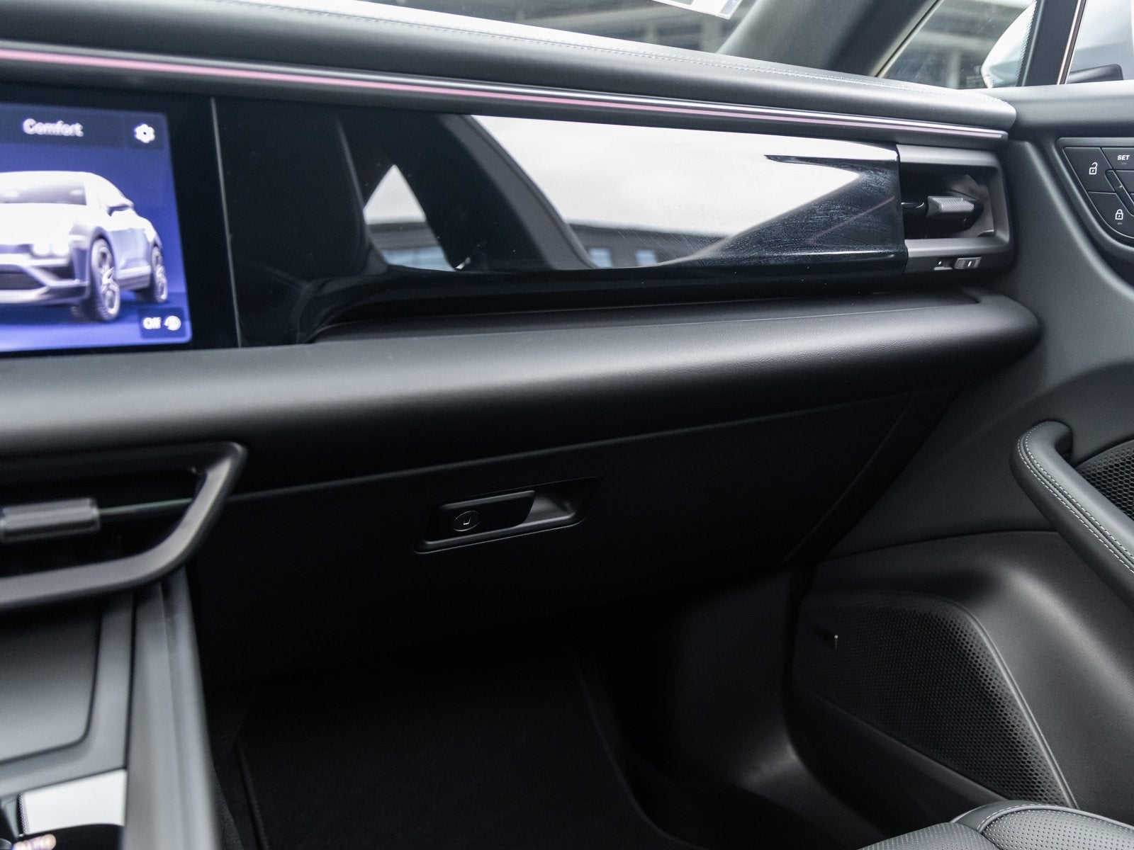 2025 Porsche Macan Electric Macan Electric