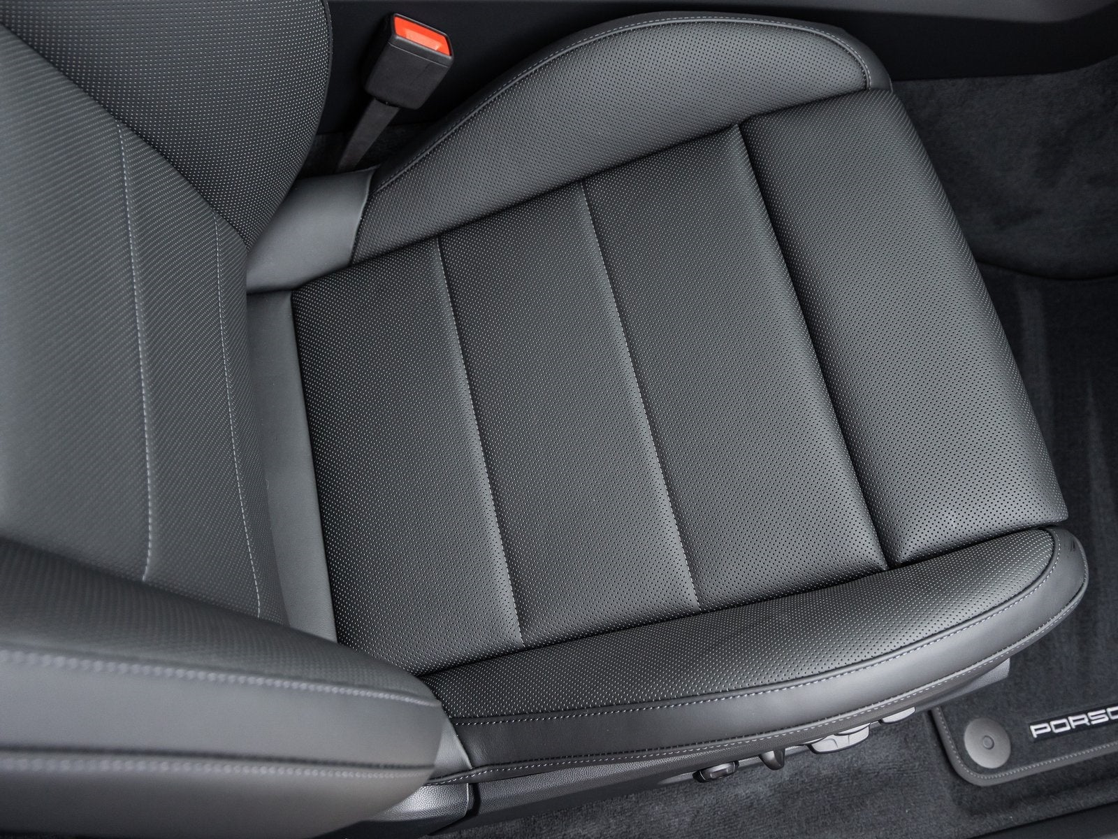 2025 Porsche Macan Electric Macan Electric