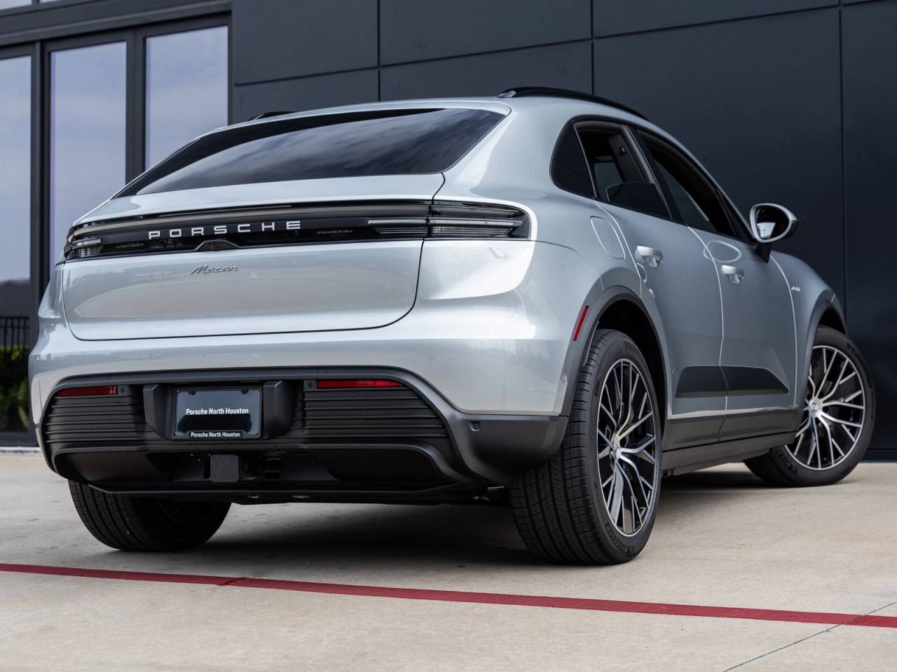 2025 Porsche Macan Electric Macan Electric