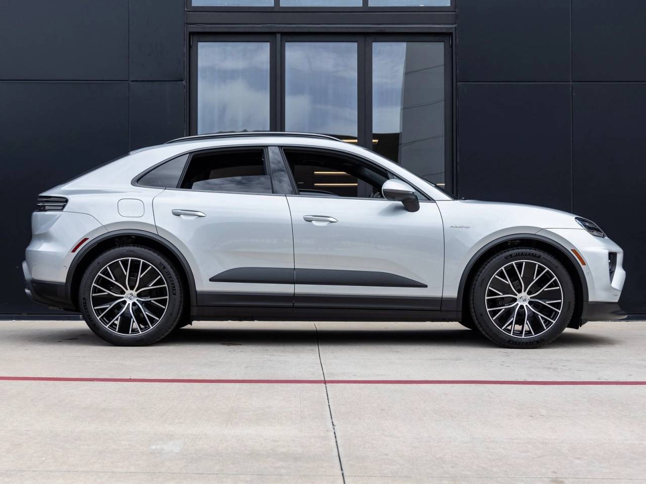 2025 Porsche Macan Electric Macan Electric