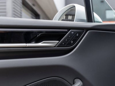 2025 Porsche Macan Electric Macan Electric