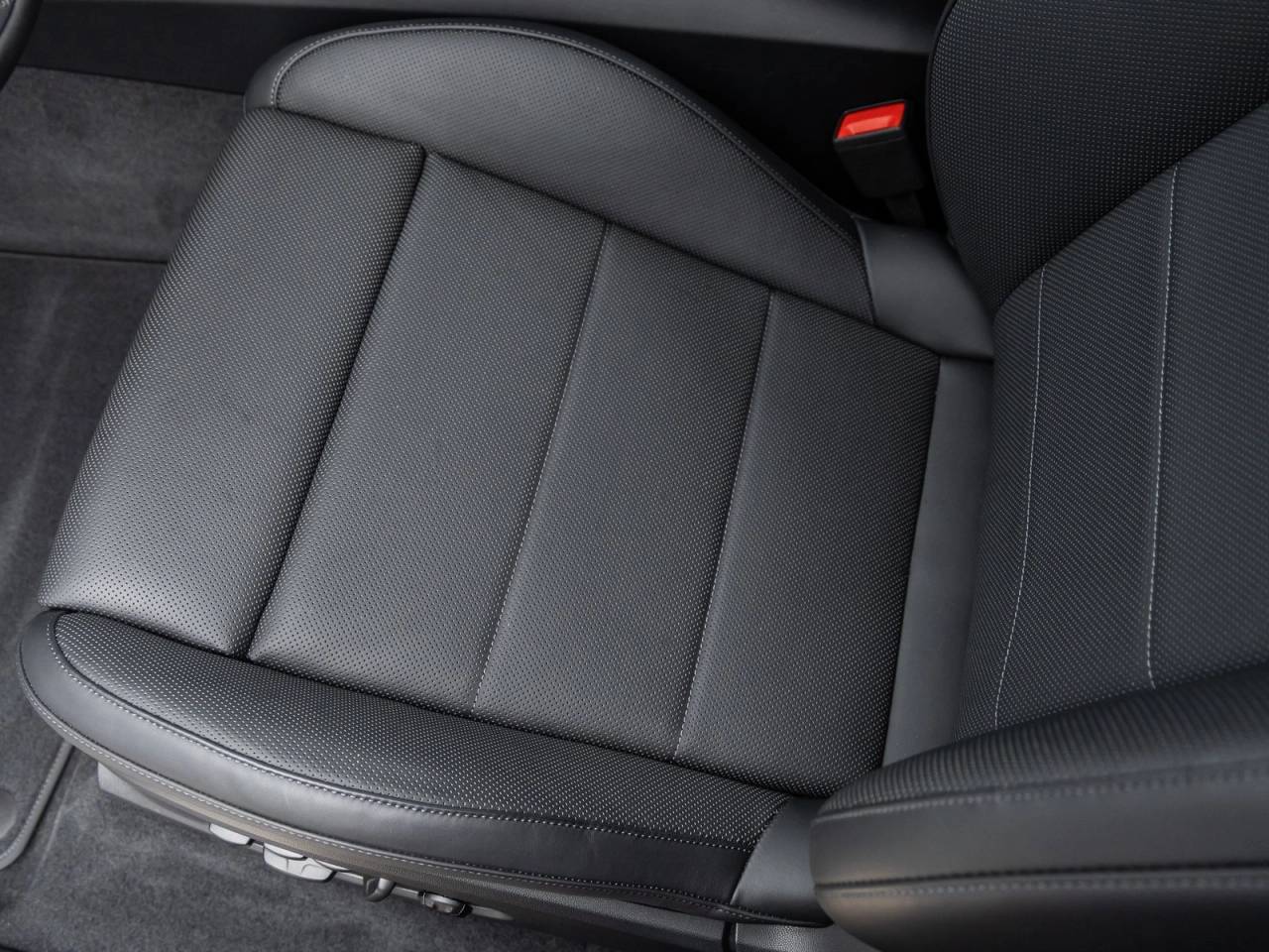 2025 Porsche Macan Electric Macan Electric