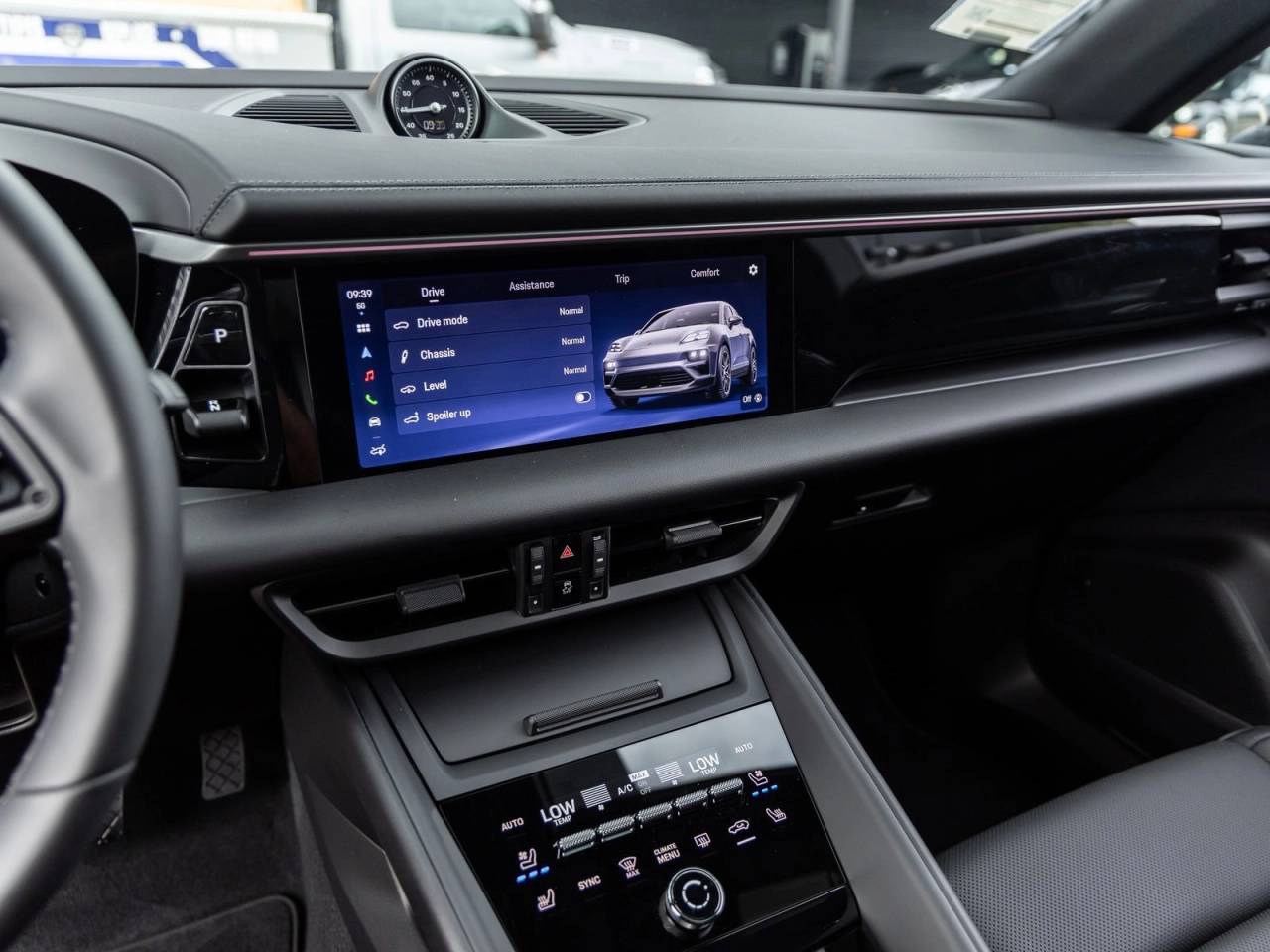 2025 Porsche Macan Electric Macan Electric