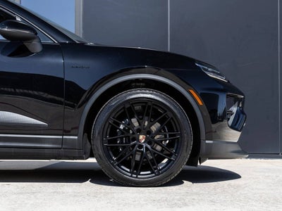 2025 Porsche Macan Electric Macan Electric