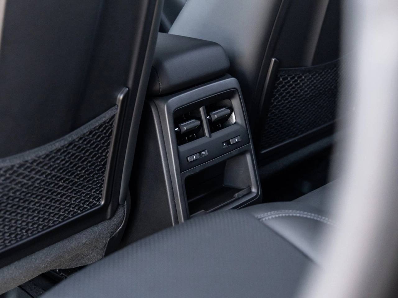 2025 Porsche Macan Electric Macan Electric