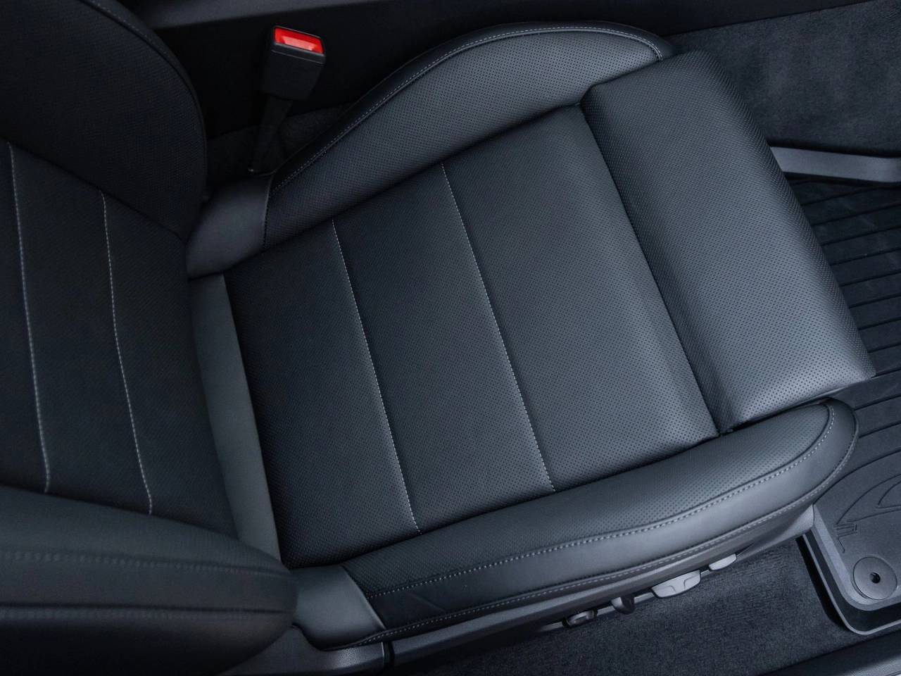 2025 Porsche Macan Electric Macan Electric