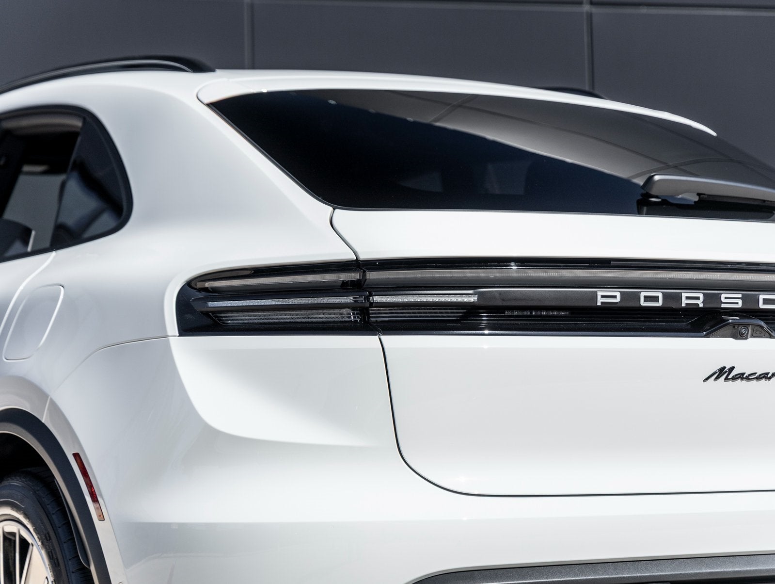 2025 Porsche Macan Electric Electric
