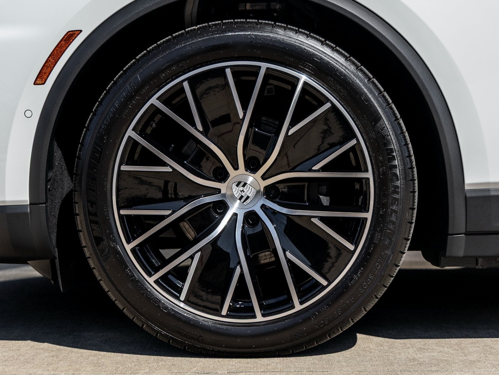 2025 Porsche Macan Electric Electric